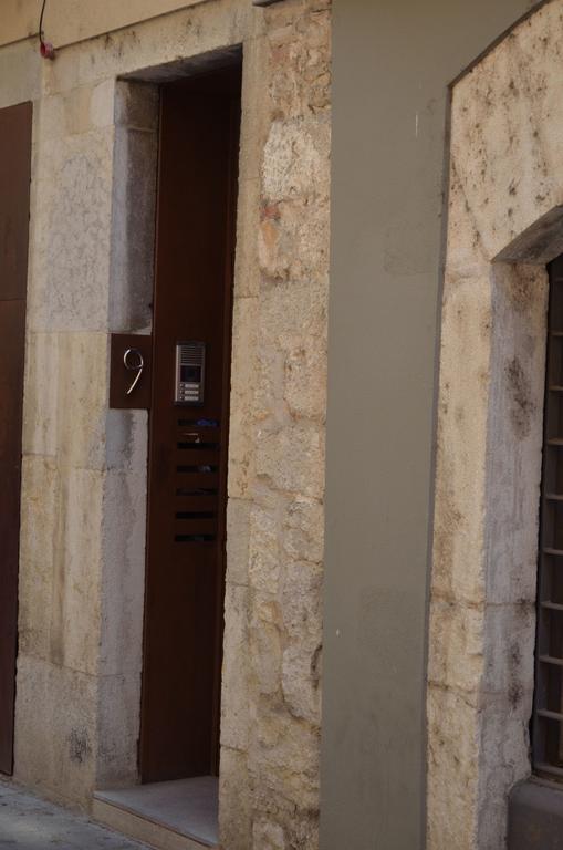 Girona Housing Ginesta 9 Appartement Buitenkant foto