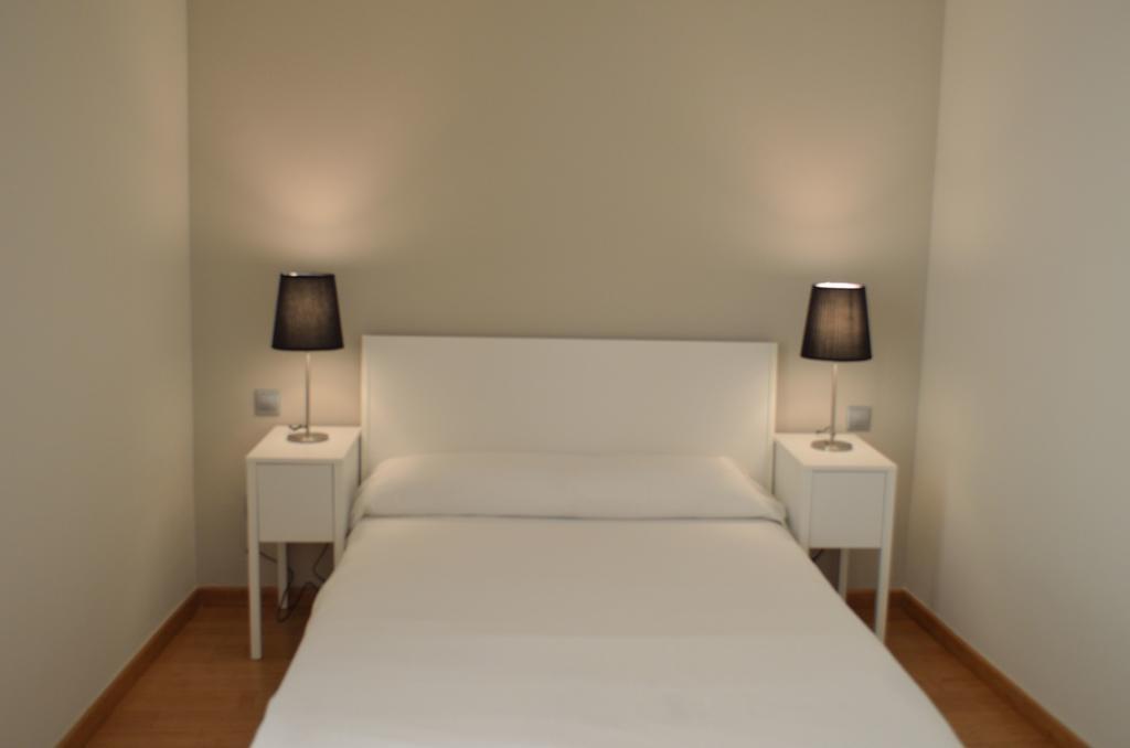 Girona Housing Ginesta 9 Appartement Kamer foto
