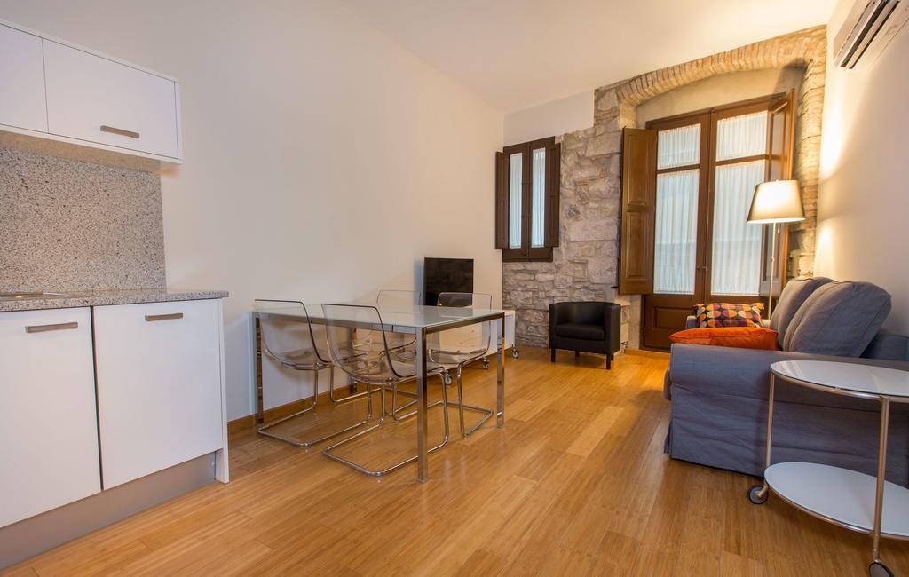 Girona Housing Ginesta 9 Appartement Buitenkant foto