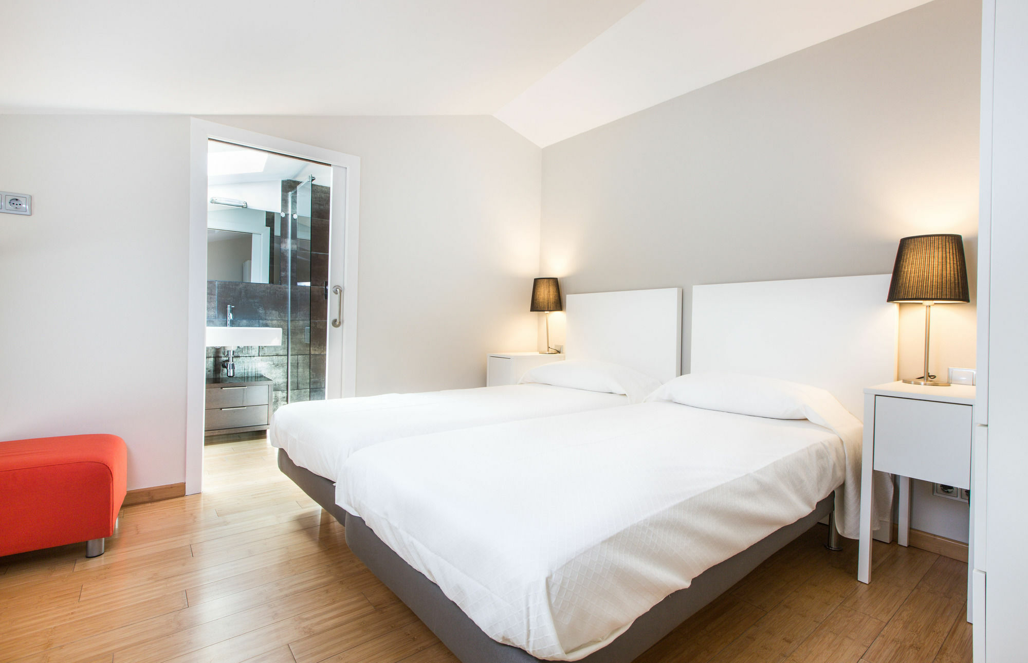 Girona Housing Ginesta 9 Appartement Buitenkant foto